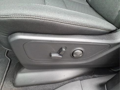 New 2026 RAM 1500 Big Horn AWD/4WD image 16