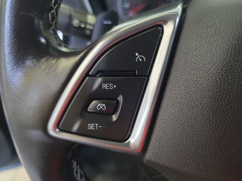 Used 2017 Chevrolet Camaro LT image 18