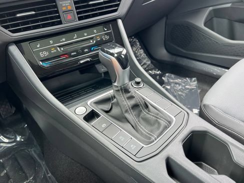 New 2026 Volkswagen Jetta SEL FWD image 19