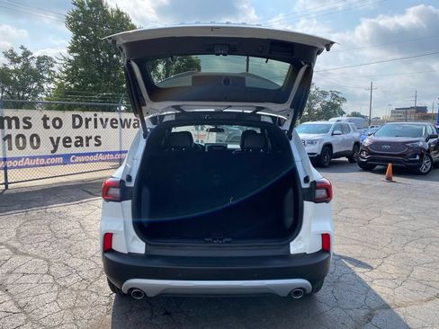 Used 2025 Ford Escape ST-Line w/ Tech Pack #1 AWD/4WD image 4