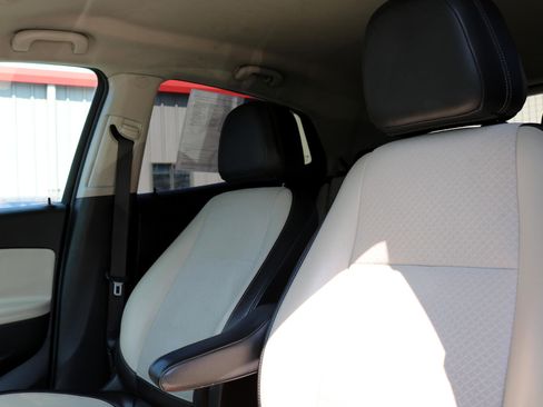 Used 2018 Buick Encore Preferred image 16