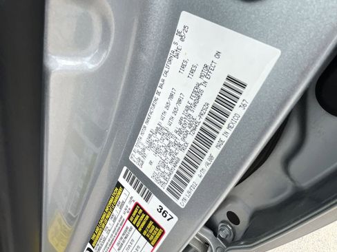 Used 2025 Toyota Tacoma TRD Off-Road image 36