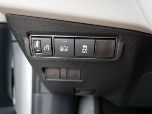 Used 2026 Toyota Corolla Cross L AWD/4WD image 26