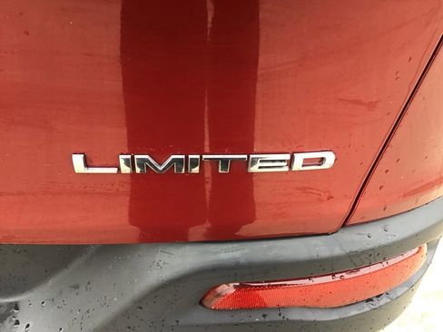 Used 2016 Jeep Cherokee Limited image 33