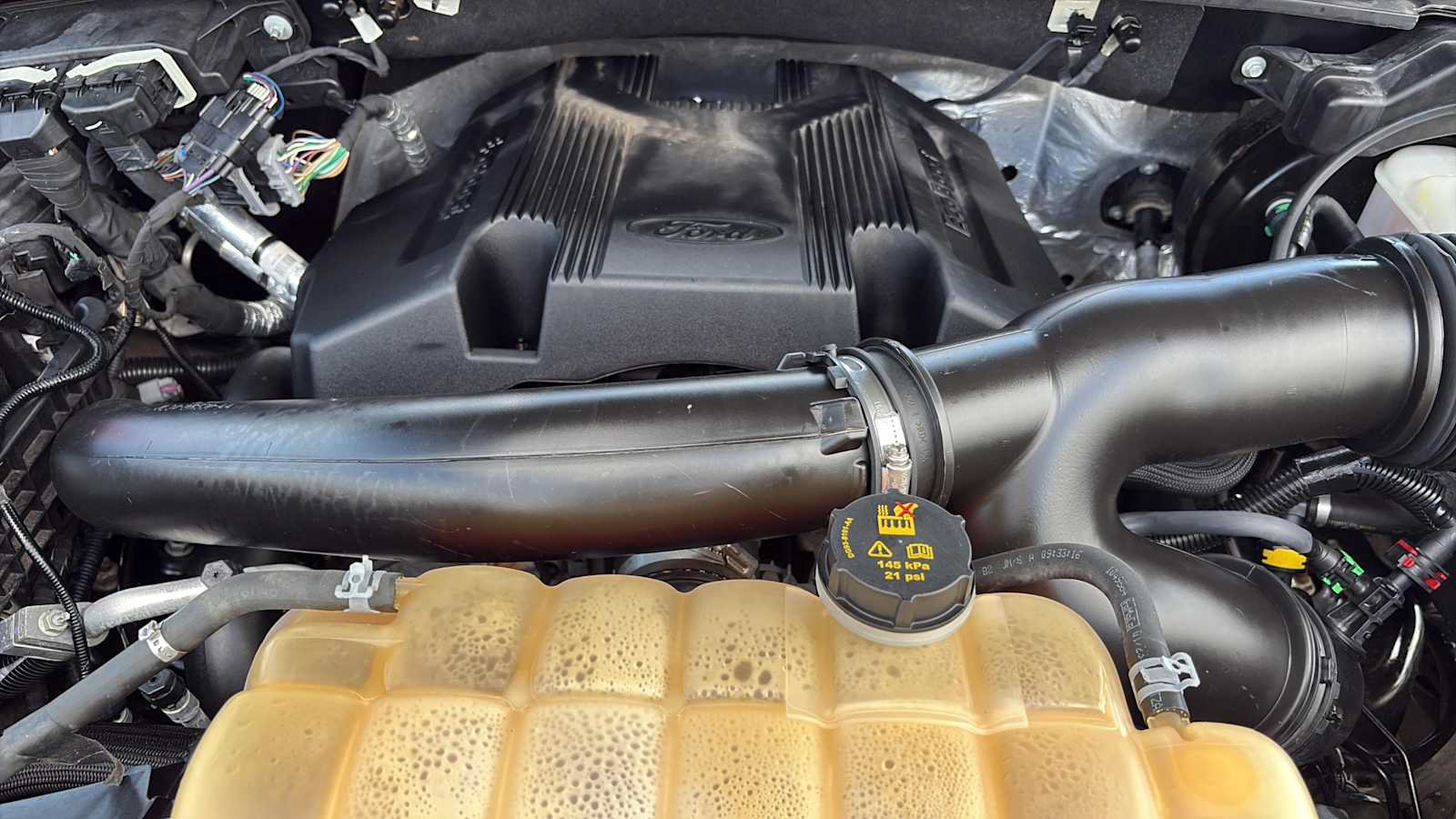 Used 2018 Ford F150 XLT AWD/4WD image 9