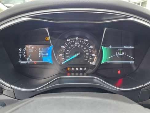 Used 2014 Ford Fusion Titanium image 21