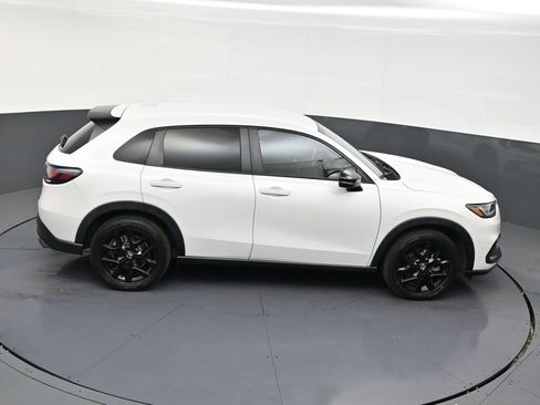 Used 2023 Honda HR-V Sport image 17