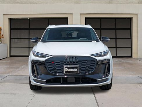 New 2027 Audi SQ6 e-tron Premium Plus AWD/4WD image 2