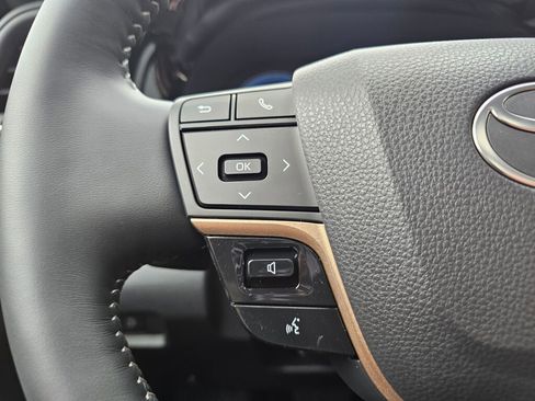 New 2026 Toyota Crown Signia image 14