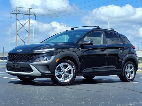 Used 2022 Hyundai Kona SEL AWD/4WD image 2