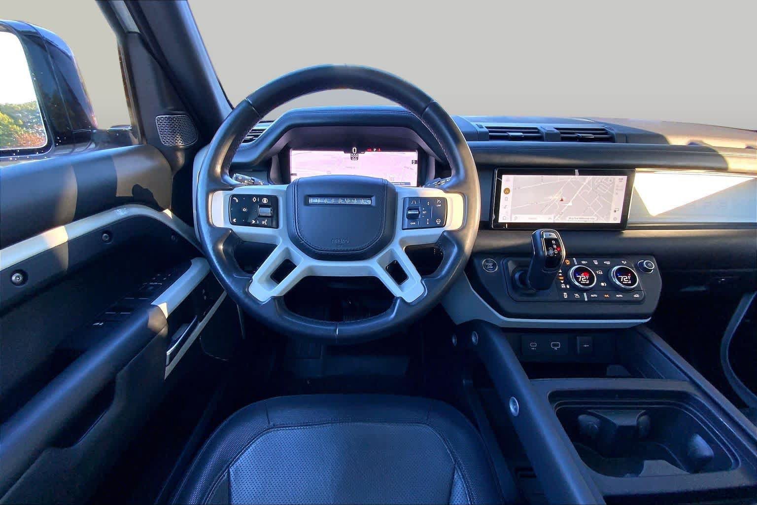 Used 2024 Land Rover Defender 110 X-Dynamic SE AWD/4WD image 6