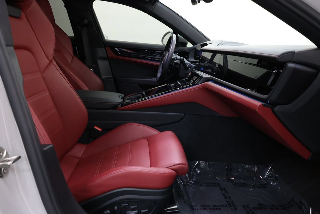 Used 2026 Porsche Panamera image 77