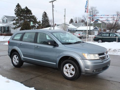 Used 2010 Dodge Journey SE w/ Exterior Appearance Pkg image 3