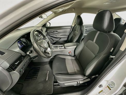 Used 2025 Nissan Sentra SV w/ All-Weather Package FWD image 13
