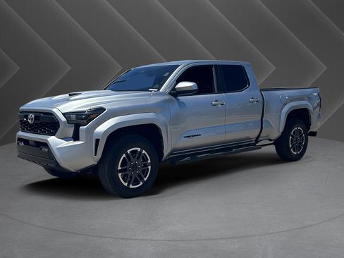 Used 2025 Toyota Tacoma TRD Sport AWD/4WD image 34