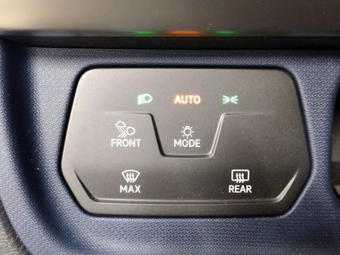 New 2025 Volkswagen ID. Buzz Pro S image 23