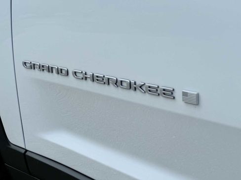 New 2026 Jeep Grand Cherokee Limited image 15