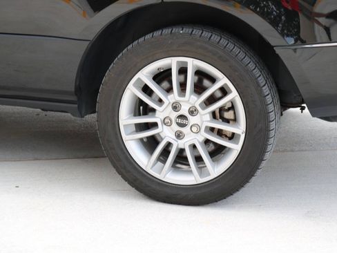 Used 2010 Land Rover Range Rover HSE AWD/4WD image 61
