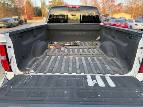 Used 2015 GMC Sierra 2500 Denali w/ Duramax Plus Package image 9