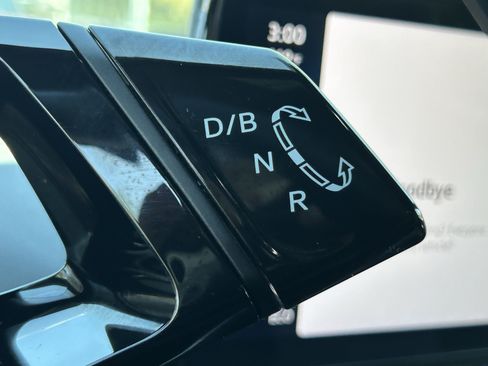 Used 2023 Volkswagen ID.4 Pro RWD image 23