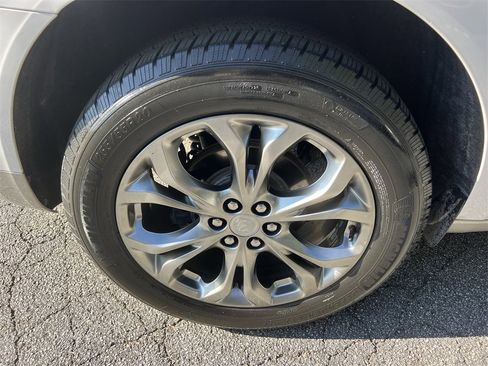 Used 2019 Buick Enclave Avenir w/ Avenir Technology Package image 15