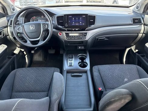Used 2023 Honda Ridgeline Sport image 11