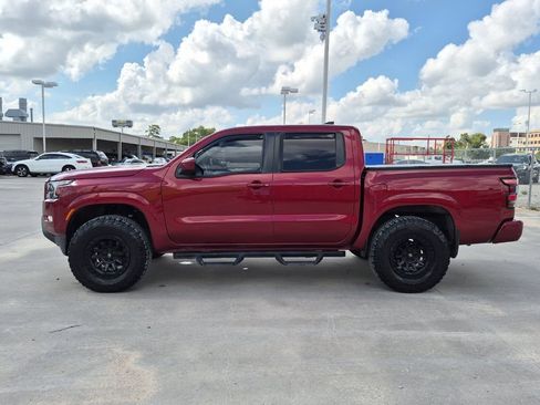 Used 2022 Nissan Frontier SV AWD/4WD image 3
