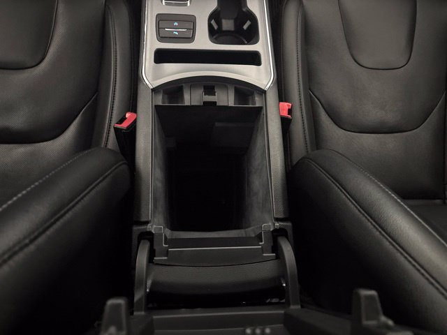 Used 2022 Ford Edge Titanium w/ Equipment Group 301A AWD/4WD image 42