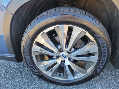 Used 2020 Subaru Ascent Limited w/ Technology Package image 12