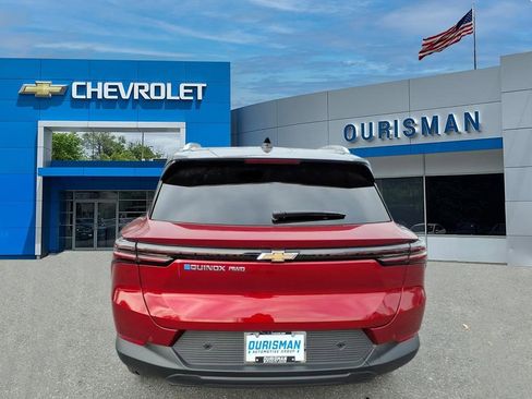 New 2026 Chevrolet Equinox EV LT image 4