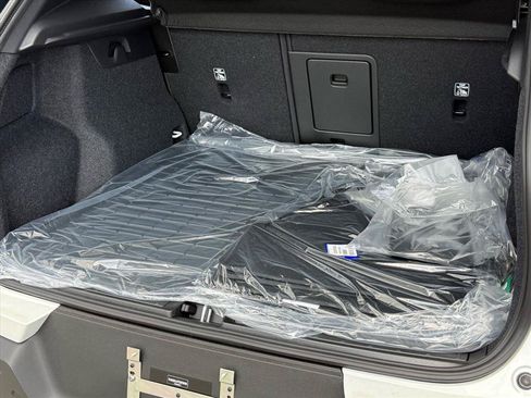 New 2026 Volvo XC40 B4 Core w/ Protection Package Premier FWD image 12