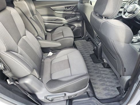 Used 2024 Subaru Ascent Premium w/ Convenience Package image 25