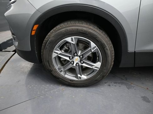 Used 2023 Chevrolet Blazer LT AWD/4WD image 13