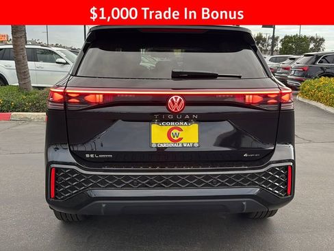 New 2026 Volkswagen Tiguan SEL R-Line AWD/4WD image 4