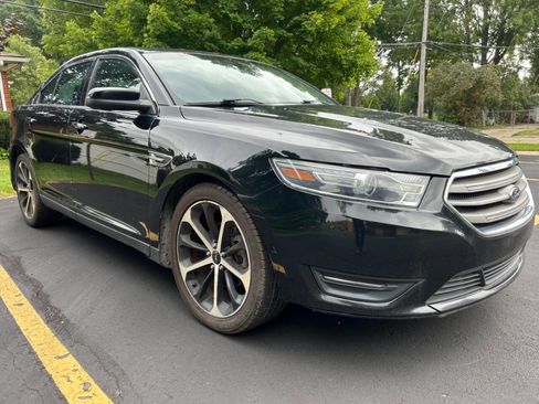 Used 2016 Ford Taurus SEL image 5