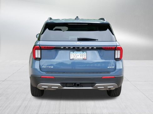 Used 2026 Ford Explorer Active w/ Active Comfort Package AWD/4WD image 6