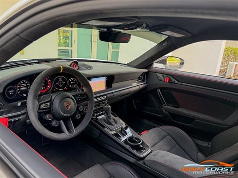 Used 2025 Porsche 911 GT3 RS RWD image 2