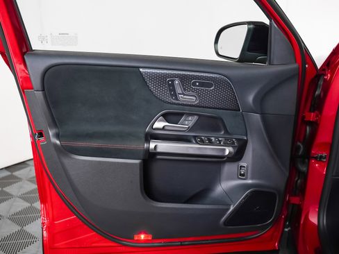 Certified 2024 Mercedes-Benz EQB 250+ image 20