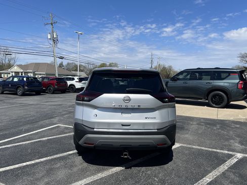 Used 2023 Nissan Rogue SV AWD/4WD image 7