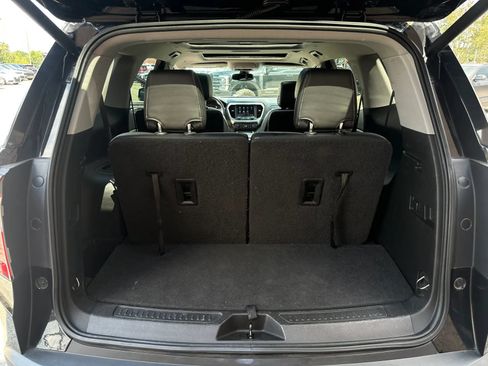 Used 2021 GMC Acadia SLT FWD image 12
