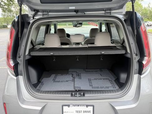 Certified 2025 Kia Soul EX FWD image 40