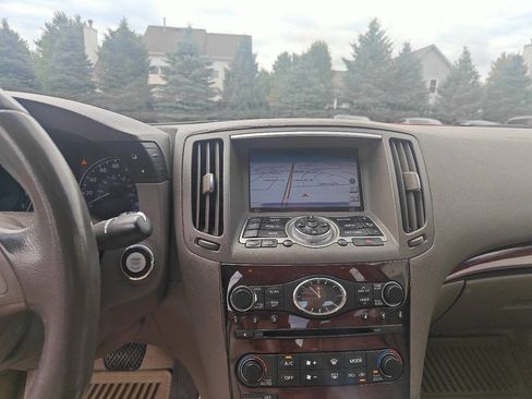 Used 2010 INFINITI G37 x Sedan w/ Premium Pkg AWD/4WD image 10