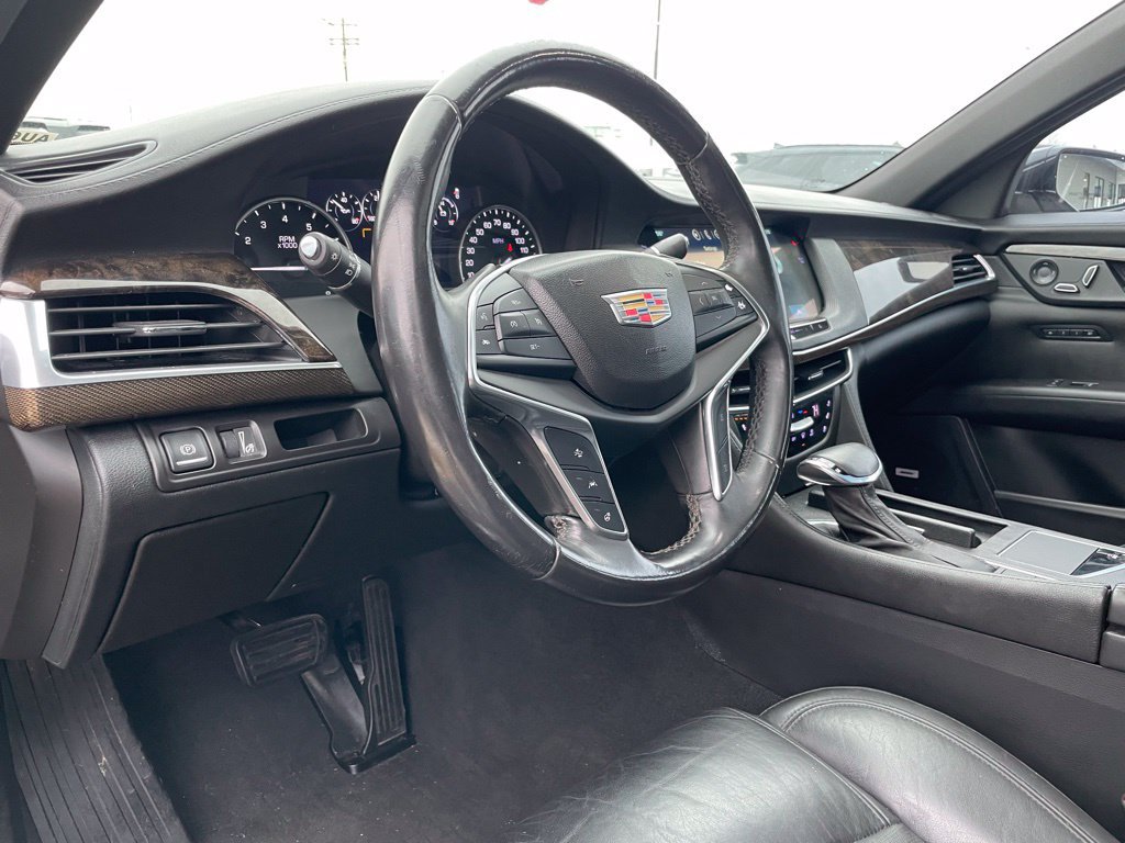 Used 2018 Cadillac CT6 Luxury w/ Active Chassis Package AWD/4WD image 9