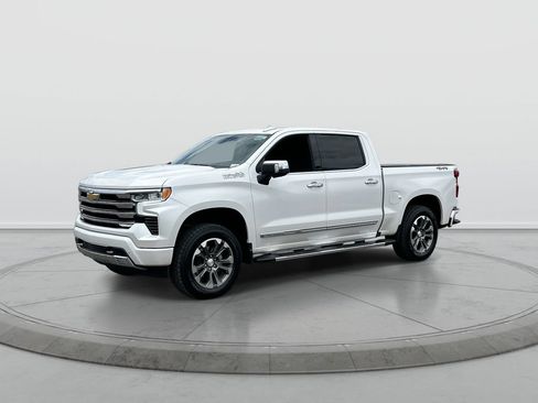 Used 2023 Chevrolet Silverado 1500 High Country AWD/4WD image 4