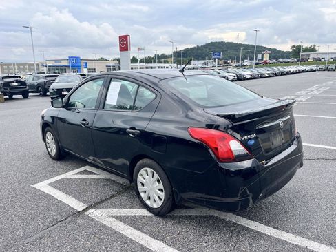 Used 2017 Nissan Versa S Plus FWD image 5