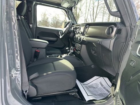 Used 2020 Jeep Gladiator Sport w/ Quick Order Package 24S image 28