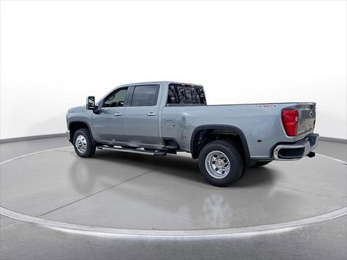 Used 2026 Chevrolet Silverado 3500 LTZ w/ LTZ Plus Package image 6