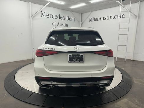 Certified 2024 Mercedes-Benz GLC 300 image 7
