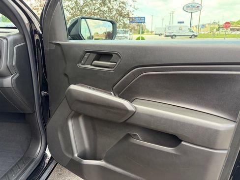 Used 2023 Chevrolet Colorado Trail Boss w/ Technology Package AWD/4WD image 25
