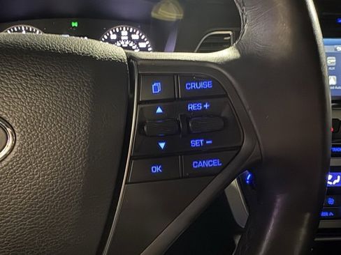 Used 2016 Hyundai Sonata Sport w/ Option Group 02 image 15